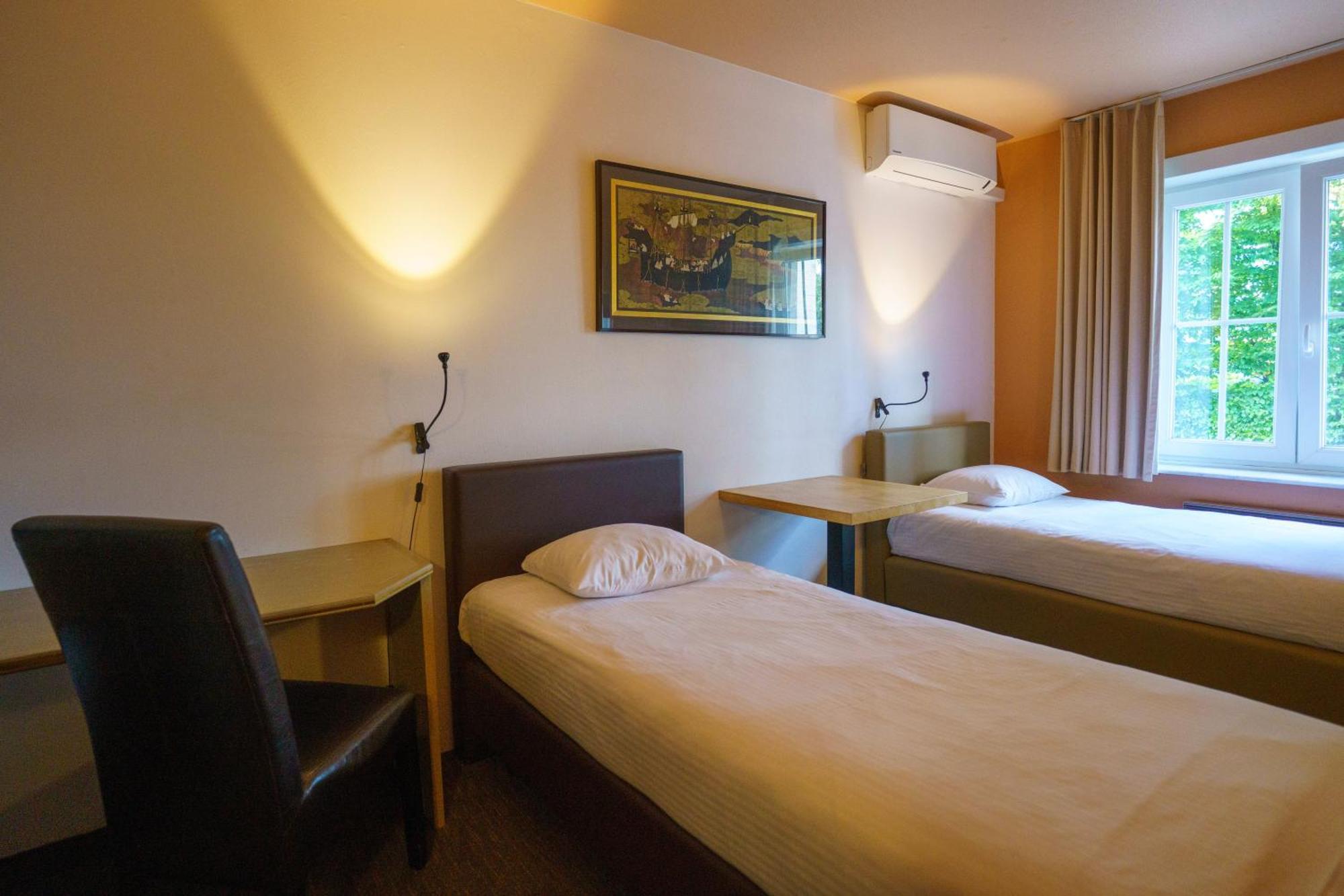 St-Janshof Hotel Waregem Extérieur photo