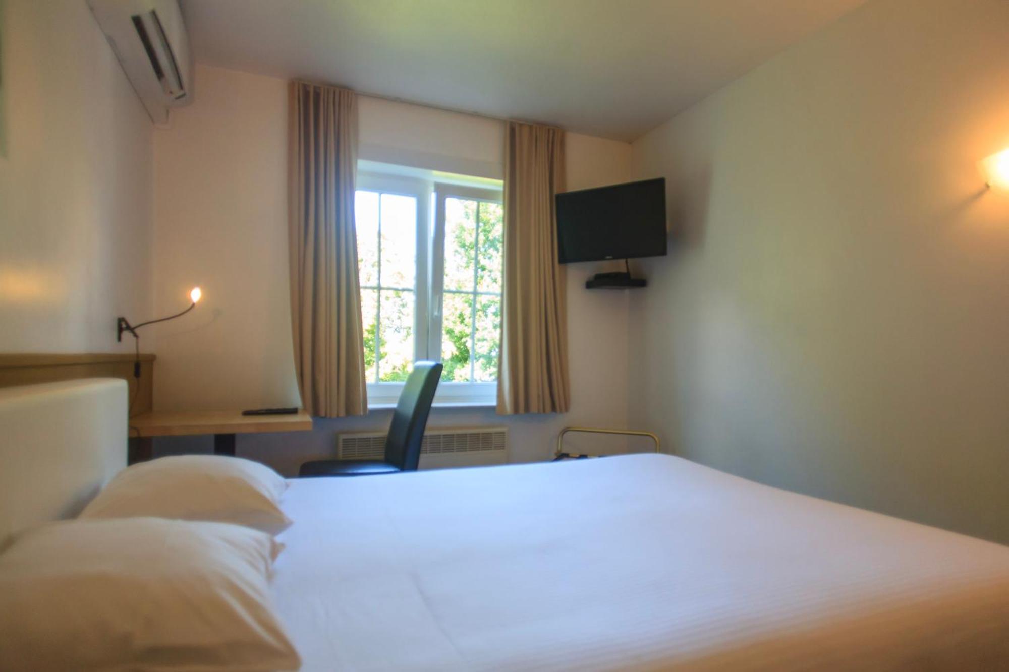 St-Janshof Hotel Waregem Extérieur photo