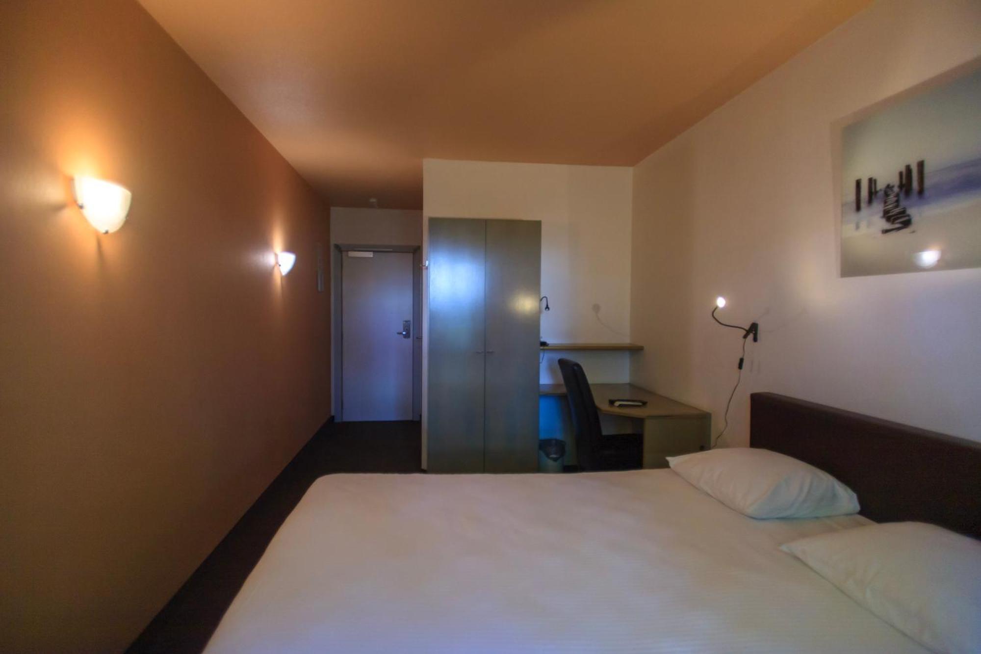 St-Janshof Hotel Waregem Extérieur photo