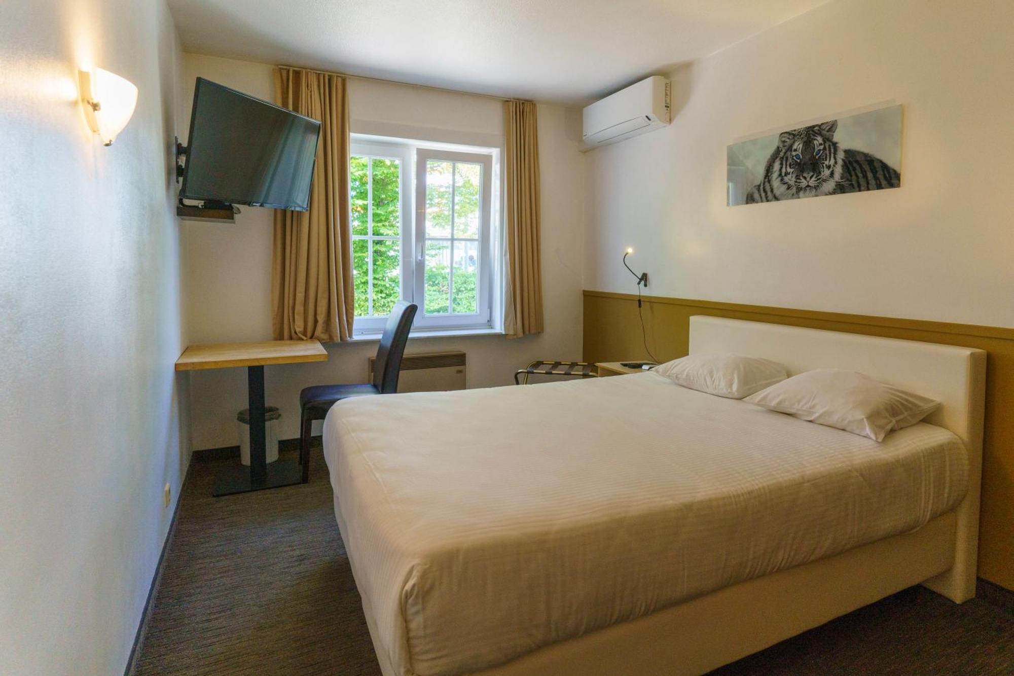 St-Janshof Hotel Waregem Extérieur photo