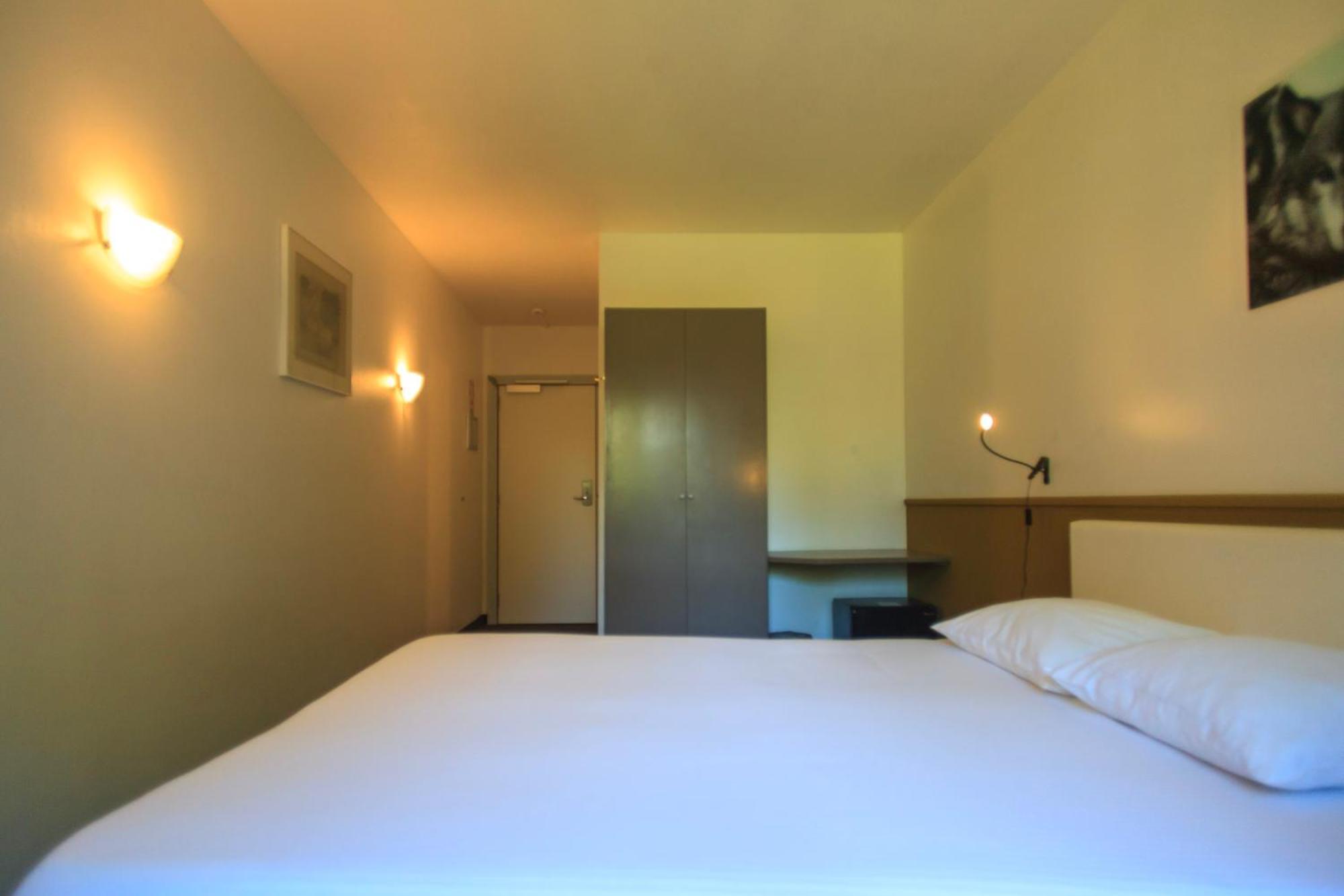 St-Janshof Hotel Waregem Extérieur photo