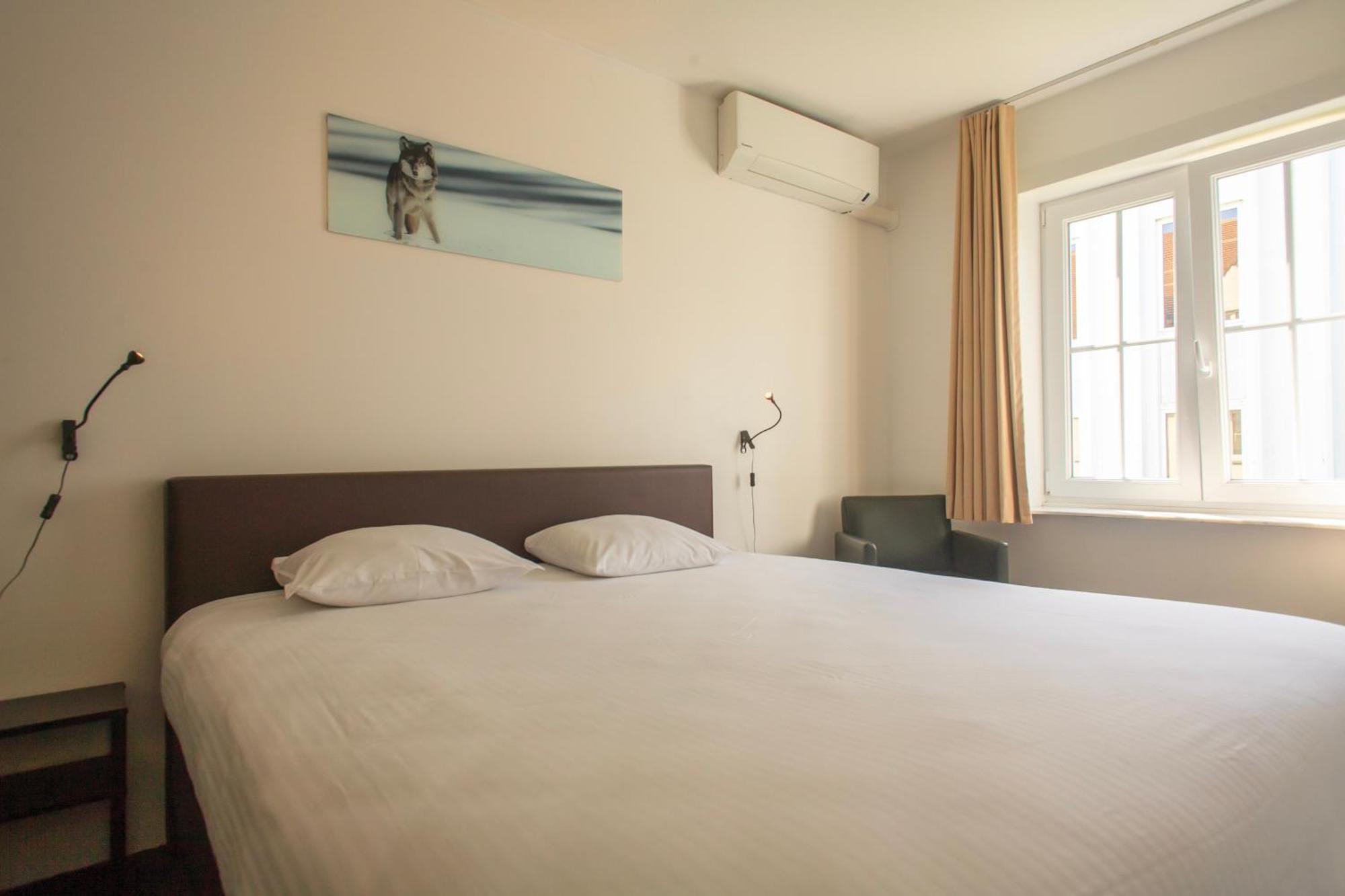 St-Janshof Hotel Waregem Extérieur photo